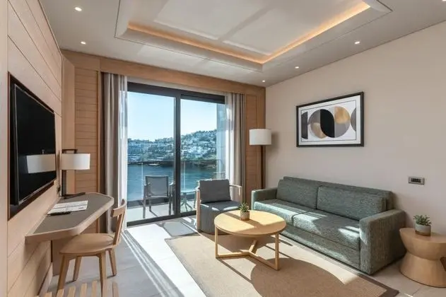 Executive Suite, Deniz Manzaralı, Balkonlu