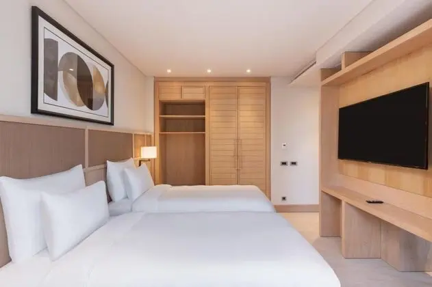 Family Suite, Kara Manzaralı, Balkonlu