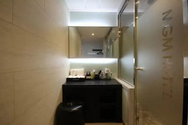 Deluxe Double Room (9 PM Check-in when Paying Onsite)