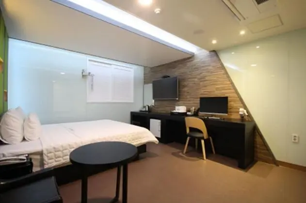 Standard Double Room (9 PM Check-in when Paying Onsite)