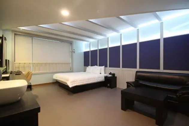 Superior Double Room (9 PM Check-in when Paying Onsite)
