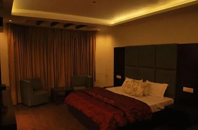 Deluxe Tek Büyük Yataklı Oda (CP)