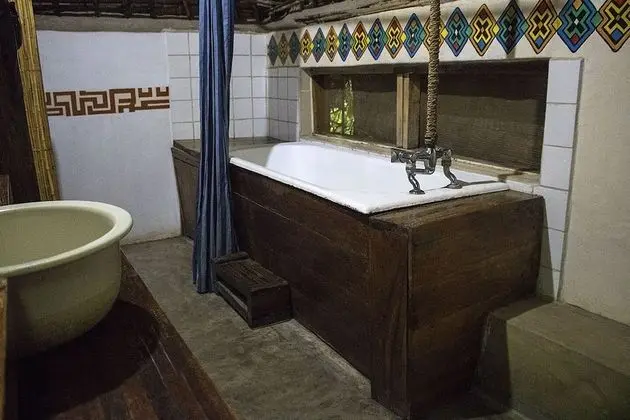 Deluxe Tek Büyük Yataklı Oda, Göl Manzaralı
