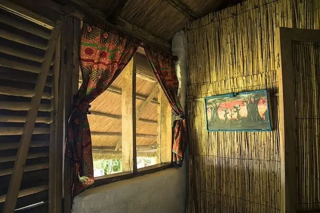Family Oda, Göl Manzaralı