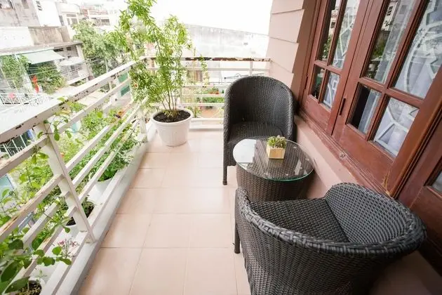 Oda, 1 Büyük (Queen) Boy Yatak, Balkon