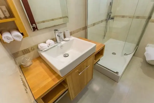 Oda, 1 En Büyük (King) Boy Yatak, Bahçe Manzaralı