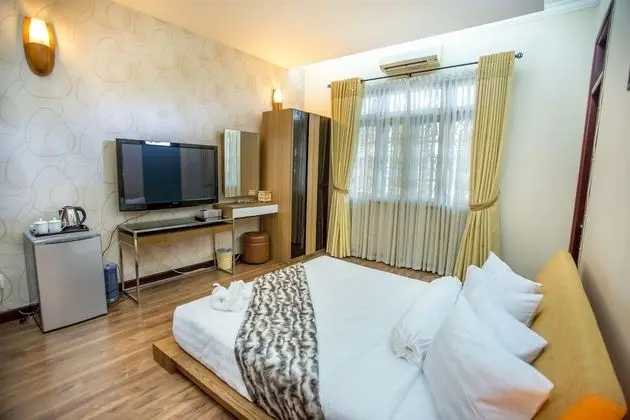 Oda, 1 En Büyük (King) Boy Yatak, Balkon