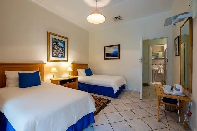 Comfort Tek Büyük veya İki Ayrı Yataklı Oda