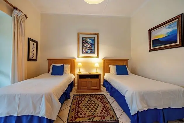 Comfort Tek Büyük veya İki Ayrı Yataklı Oda