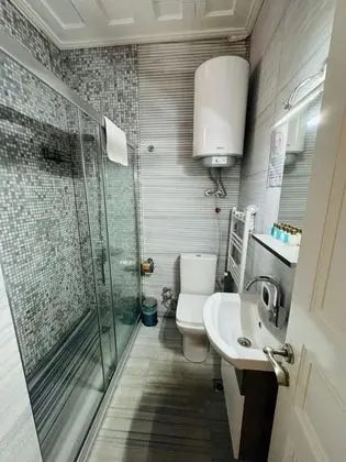 Aile Odası, Avlu Manzaralı, Bahçe Katı