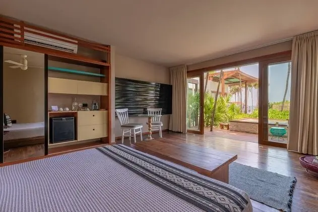 Oda, Deniz Manzaralı (with refreshing plunge pool)