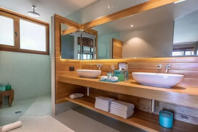 Oda, Deniz Manzaralı (with refreshing plunge pool)