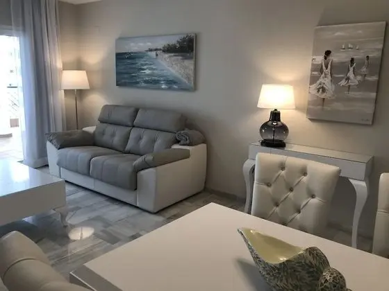 Apart Daire, 2 Yatak Odası, Sigara İçilmez