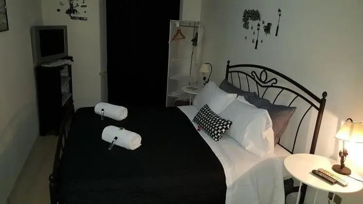 Basic Tek Büyük Yataklı Oda, 1 Çift Kişilik Yatak, Ortak Banyo