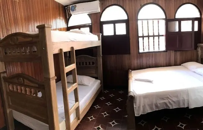 Family Dört Kişilik Oda