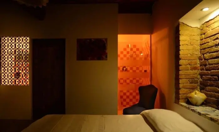 Tek Büyük Yataklı Oda, 1 Büyük (Queen) Boy Yatak, Sigara İçilmez