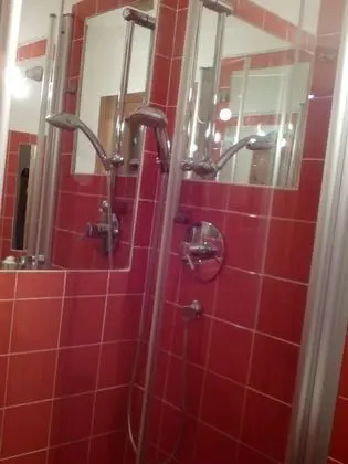 Tek Büyük Yataklı Oda, 1 Büyük (Queen) Boy Yatak, Sigara İçilmez