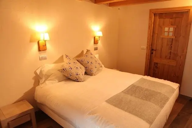 Tek Büyük veya İki Ayrı Yataklı Oda (Sci di Fondo)