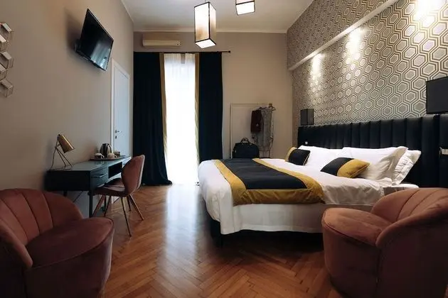 Standard Tek Büyük Yataklı Oda