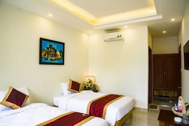 Deluxe Tek Büyük veya İki Ayrı Yataklı Oda, Balkon, Bahçe Manzaralı