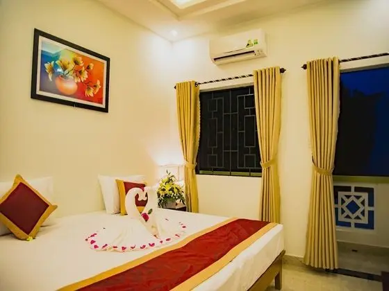 Deluxe Tek Büyük veya İki Ayrı Yataklı Oda, Balkon, Bahçe Manzaralı