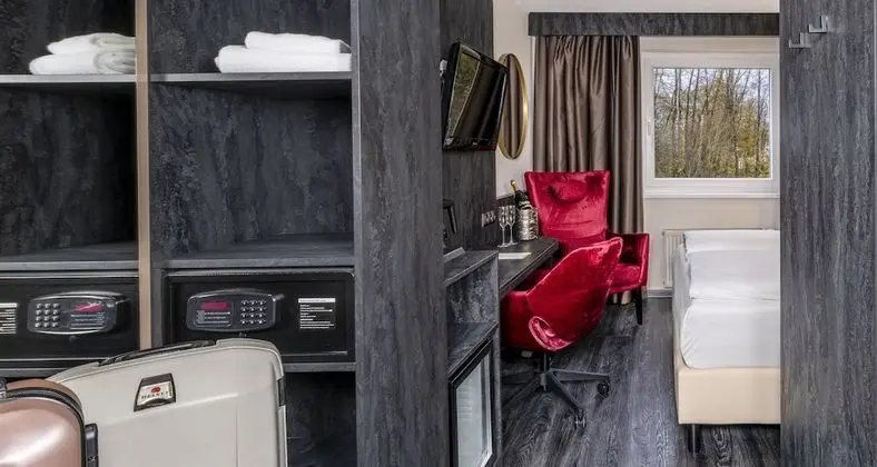 Comfort Tek Büyük Yataklı Oda