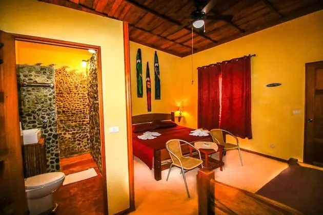 Deluxe Üç Kişilik Oda, 1 Yatak Odası, Bahçeli