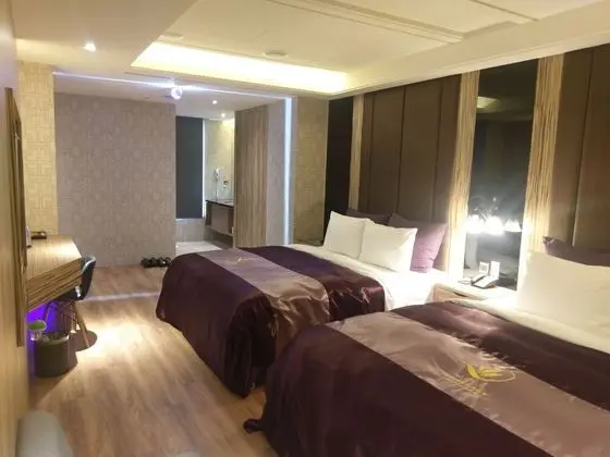 Deluxe Dört Kişilik Oda