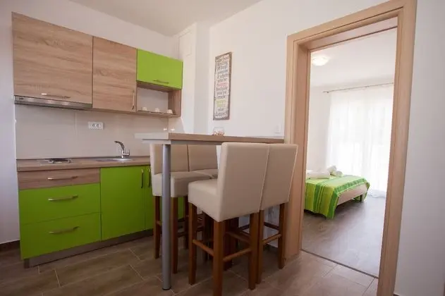 Standard Apart Daire, Balkon, Deniz Manzaralı