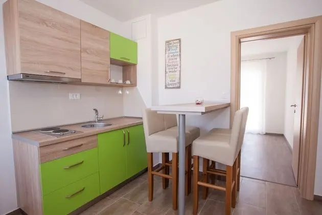 Standard Apart Daire, Balkon, Deniz Manzaralı