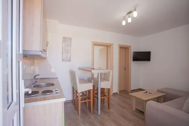 Standard Apart Daire, Balkon, Deniz Manzaralı