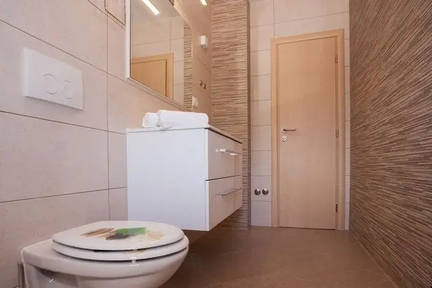 Standard Apart Daire, Balkon, Deniz Manzaralı