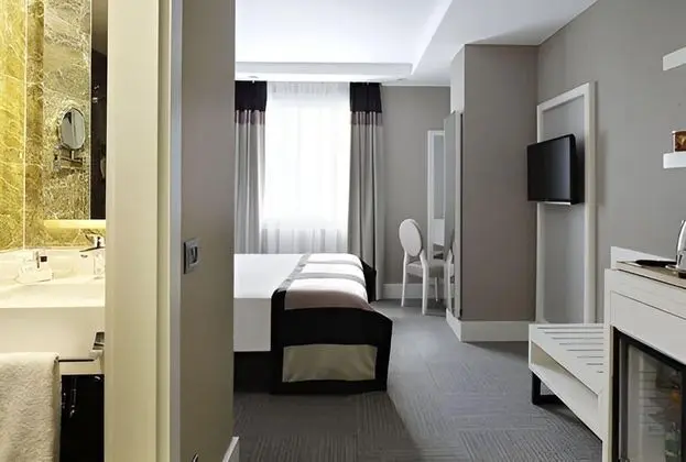 Comfort Oda,Bahçe veya Sokak Manzaralı