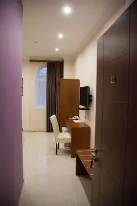 Large Double or Twin Room