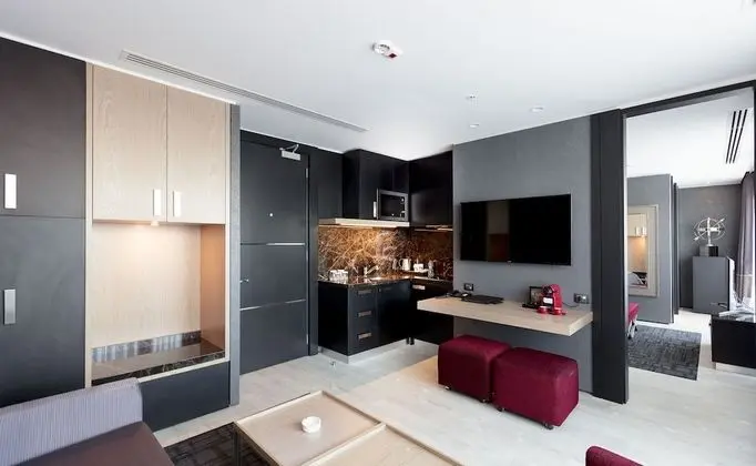 Mia Suite