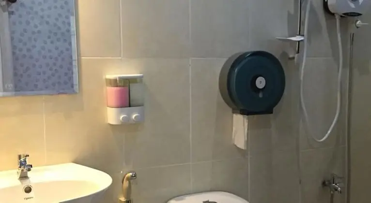 Basic Tek Büyük Yataklı Oda, 1 Büyük (Queen) Boy Yatak