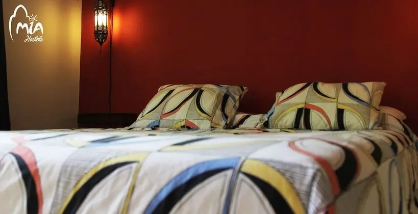 Basic Oda, 1 Büyük (Queen) Boy Yatak, Özel Banyo