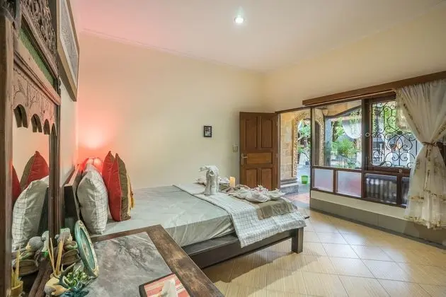 Deluxe Villa
