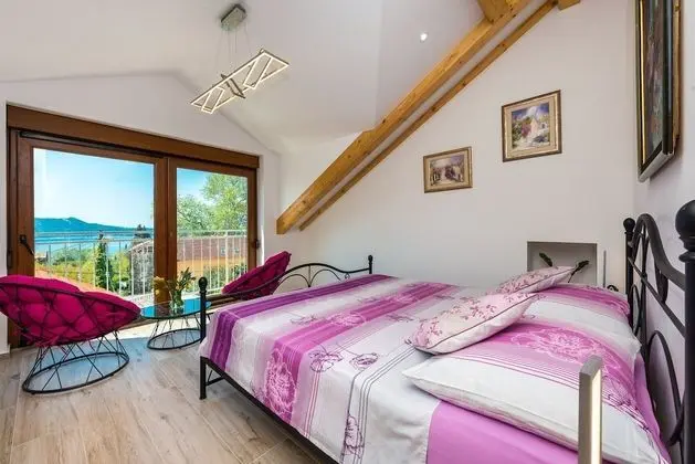 Villa (Three-Bedroom Villa with Swimming Poo)