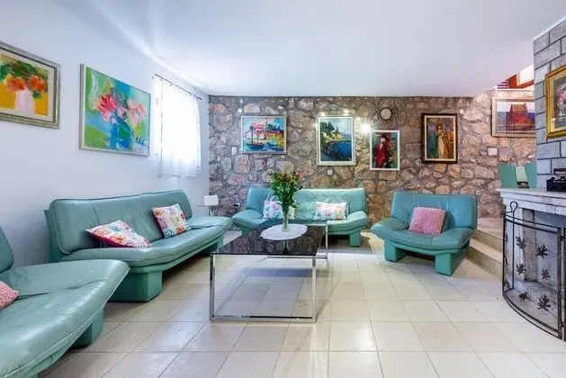 Villa (Three-Bedroom Villa with Swimming Poo)