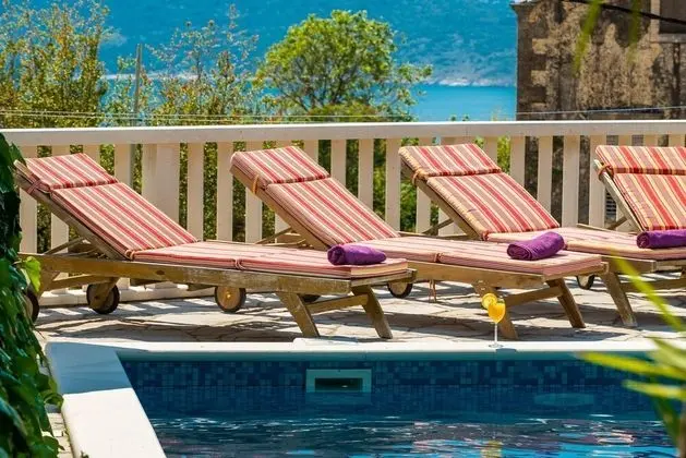 Villa (Three-Bedroom Villa with Swimming Poo)