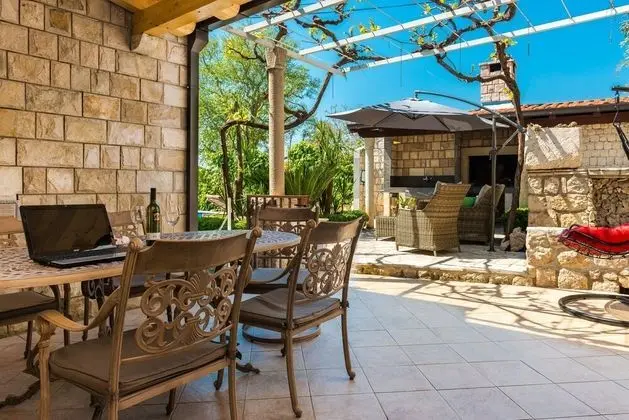 Villa (Three-Bedroom Villa with Swimming Poo)