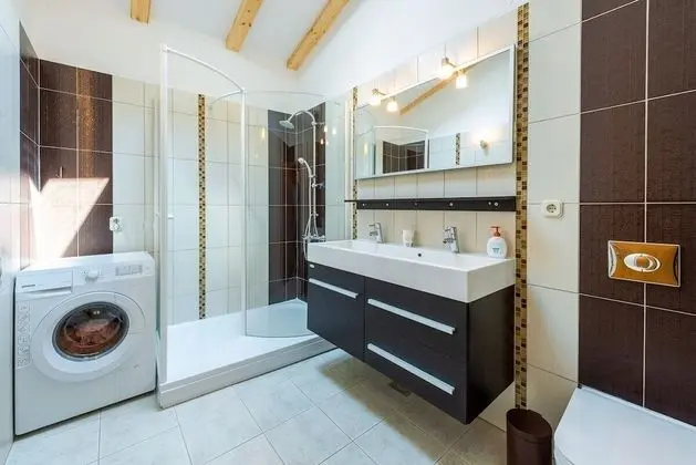 Villa (Three-Bedroom Villa with Swimming Poo)