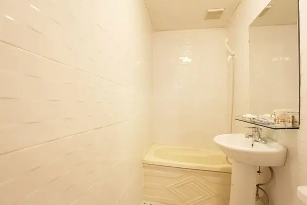 Oda (General room (inquiry of parking comp)