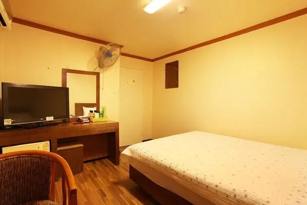 Oda (General room (inquiry of parking comp)