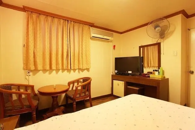 Oda (General room (inquiry of parking comp)