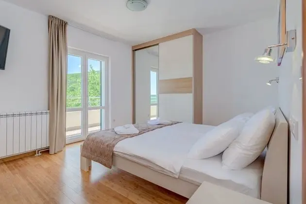 Villa (Four Bedroom Villa)