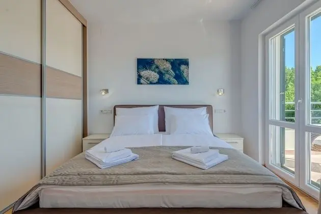 Villa (Four Bedroom Villa)