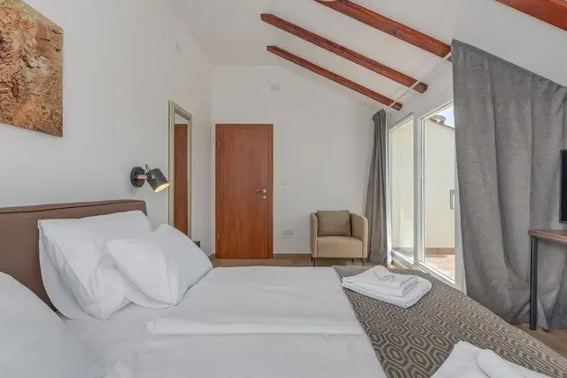 Villa (Four Bedroom Villa)