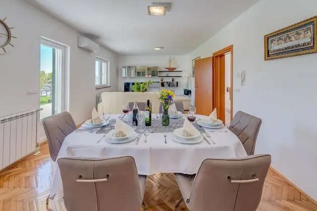 Villa (Four Bedroom Villa)